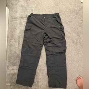 Columbia Men's Dark Gray Cargo Pants